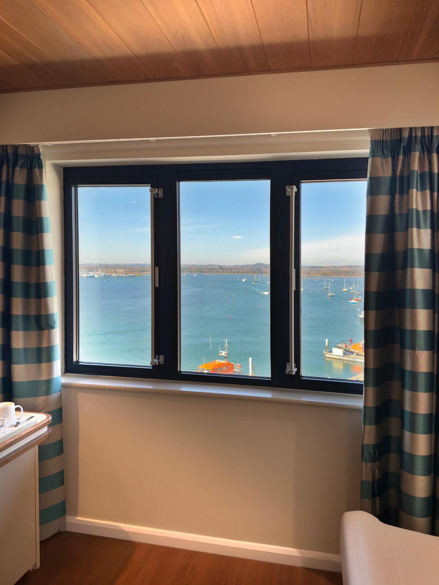 Hotel RNLI College Poole Esterno foto